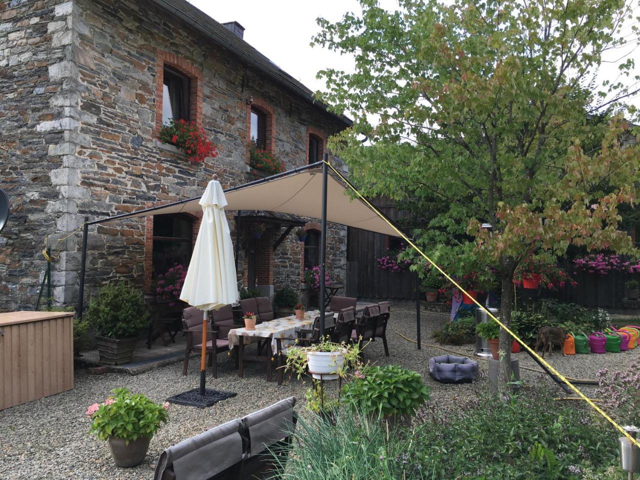 Bed & Breakfast Schlommefurth Bed and Breakfast St. Vith Exteriör bild